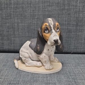 Masterpiece Porcelain By Homco Hound Dog (1983)
